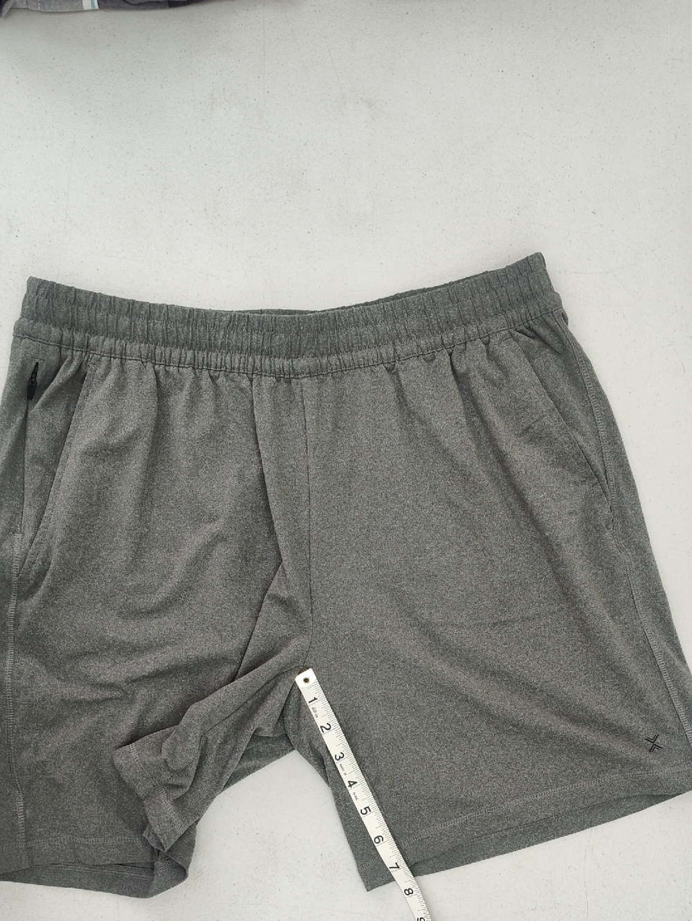 Xersion Men's Heather Gray Athletic Shorts with Elastic Waist